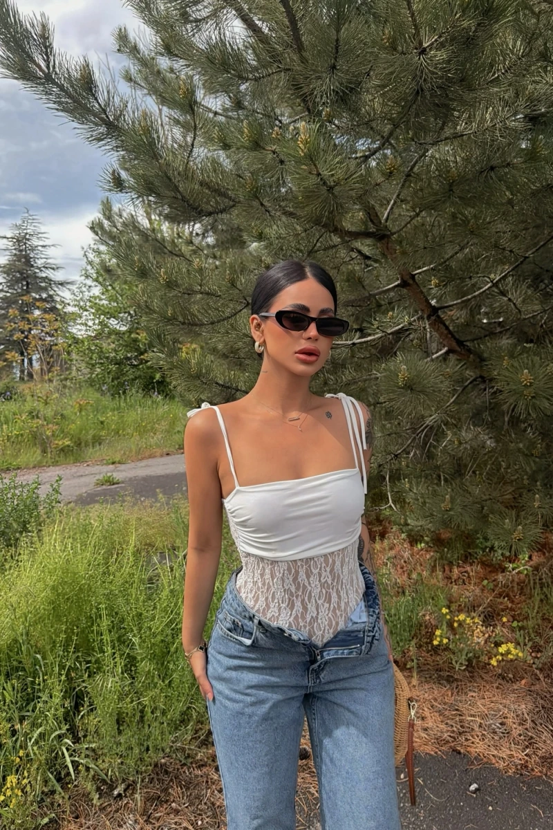Beyaz Angel Güpür Askılı Bodysuit