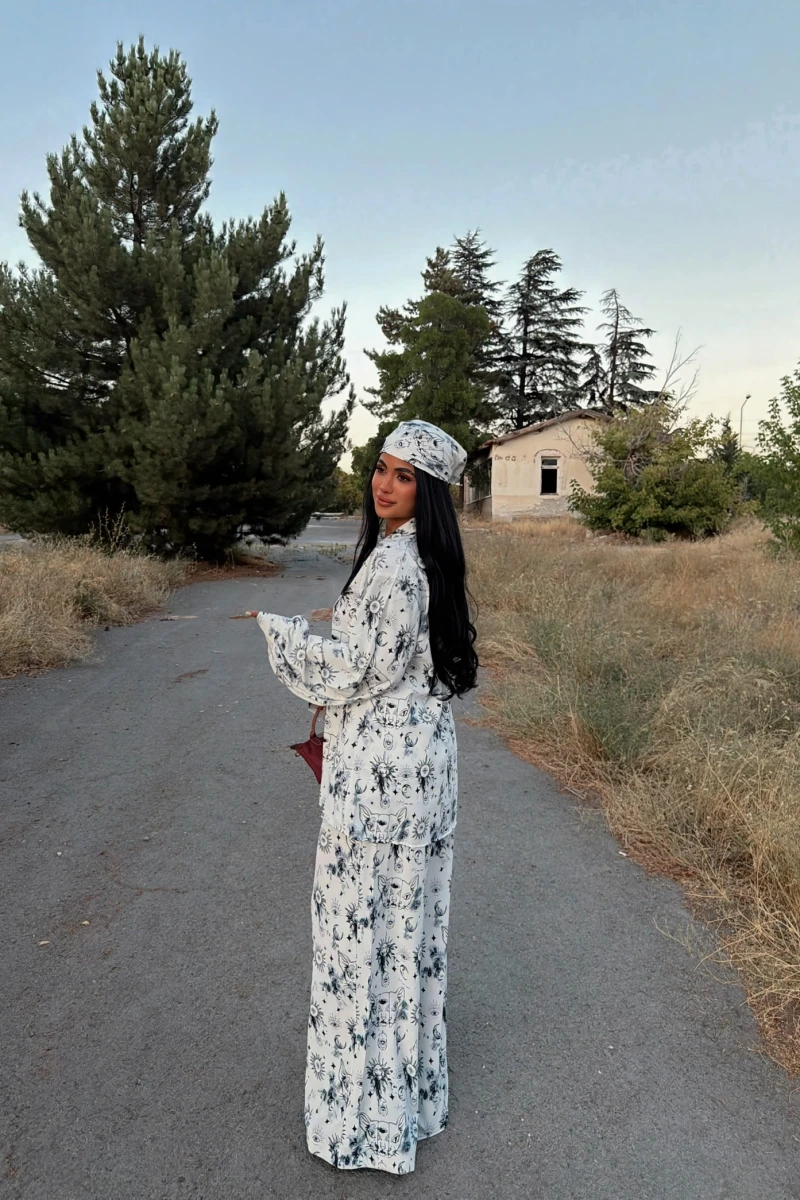 Beyaz Bandanalı Jessica Üçlü Takım