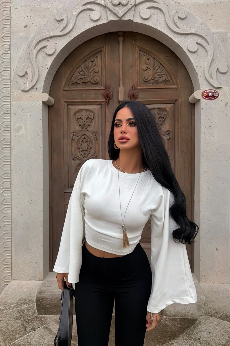 Beyaz Carmen Drapeli Bluz