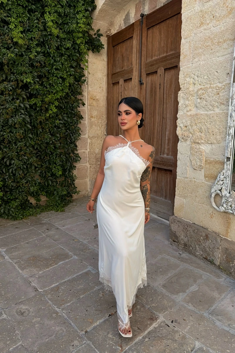 Beyaz Dubai Güpürlü Maxi Elbise