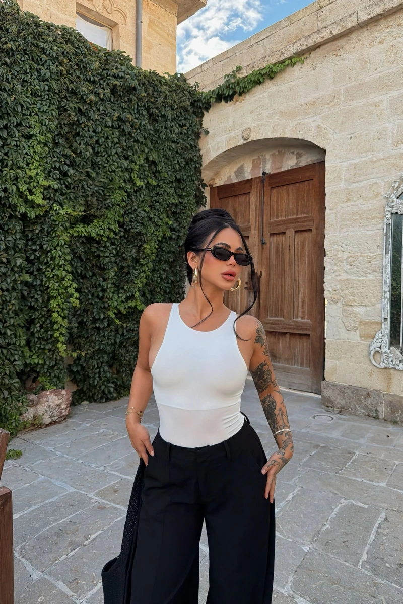 Beyaz Halter Basic Bodysuit
