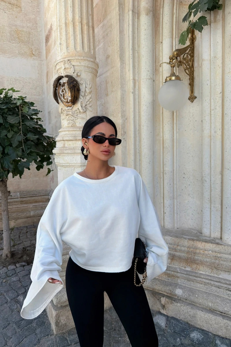 Beyaz İspanyol Kol Basic Sweat
