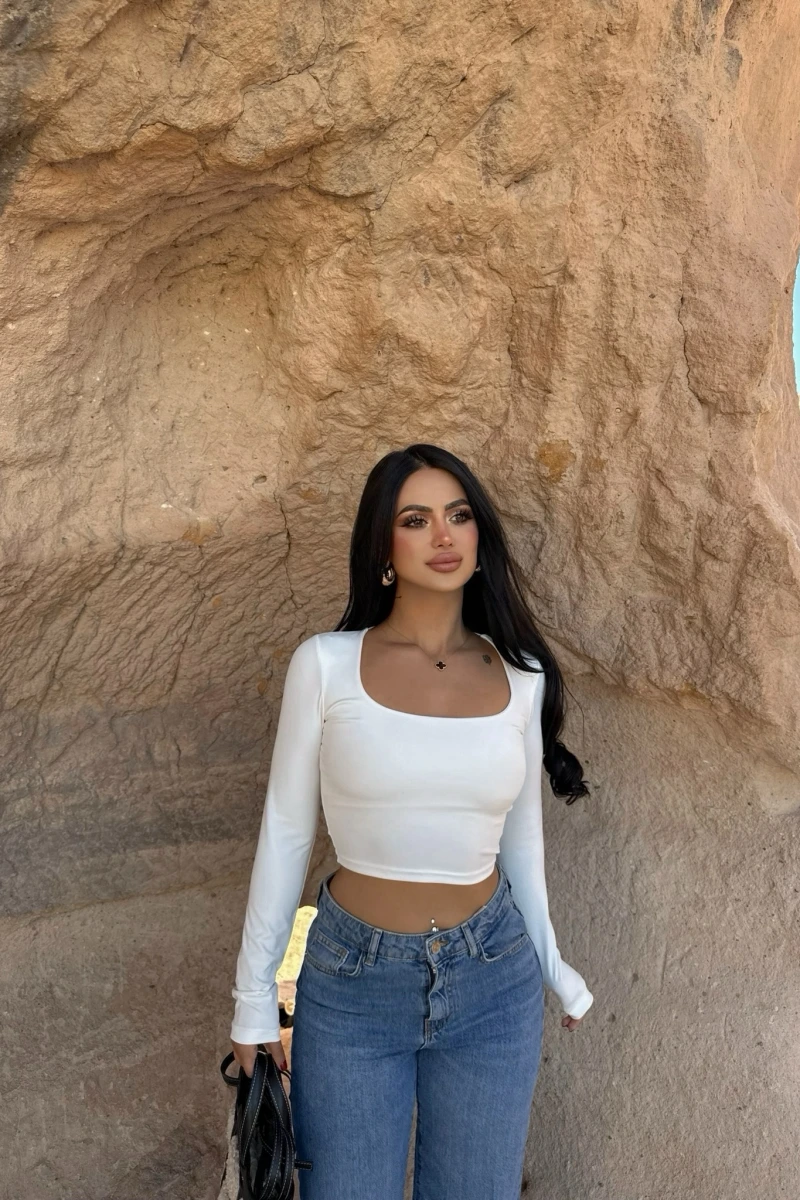 Beyaz Kare Yaka Çift Kat Crop