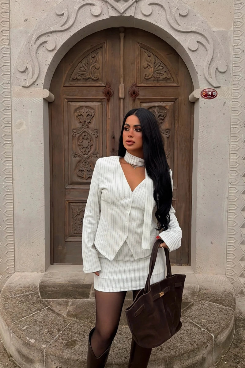 Beyaz Monaco Pinstripe Üçlü Takım