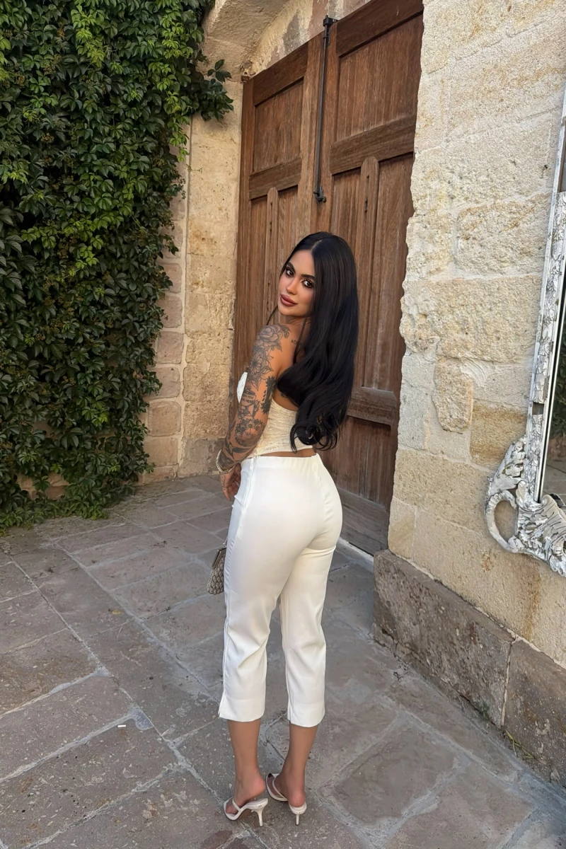 Beyaz Slim Fit Kapri Pantolon