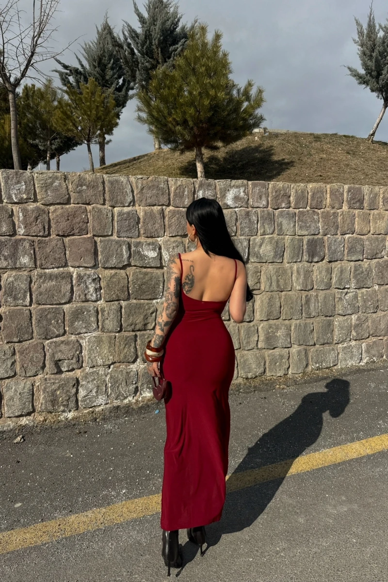 Bordo Yırtmaçlı Degaje Yaka Elbise