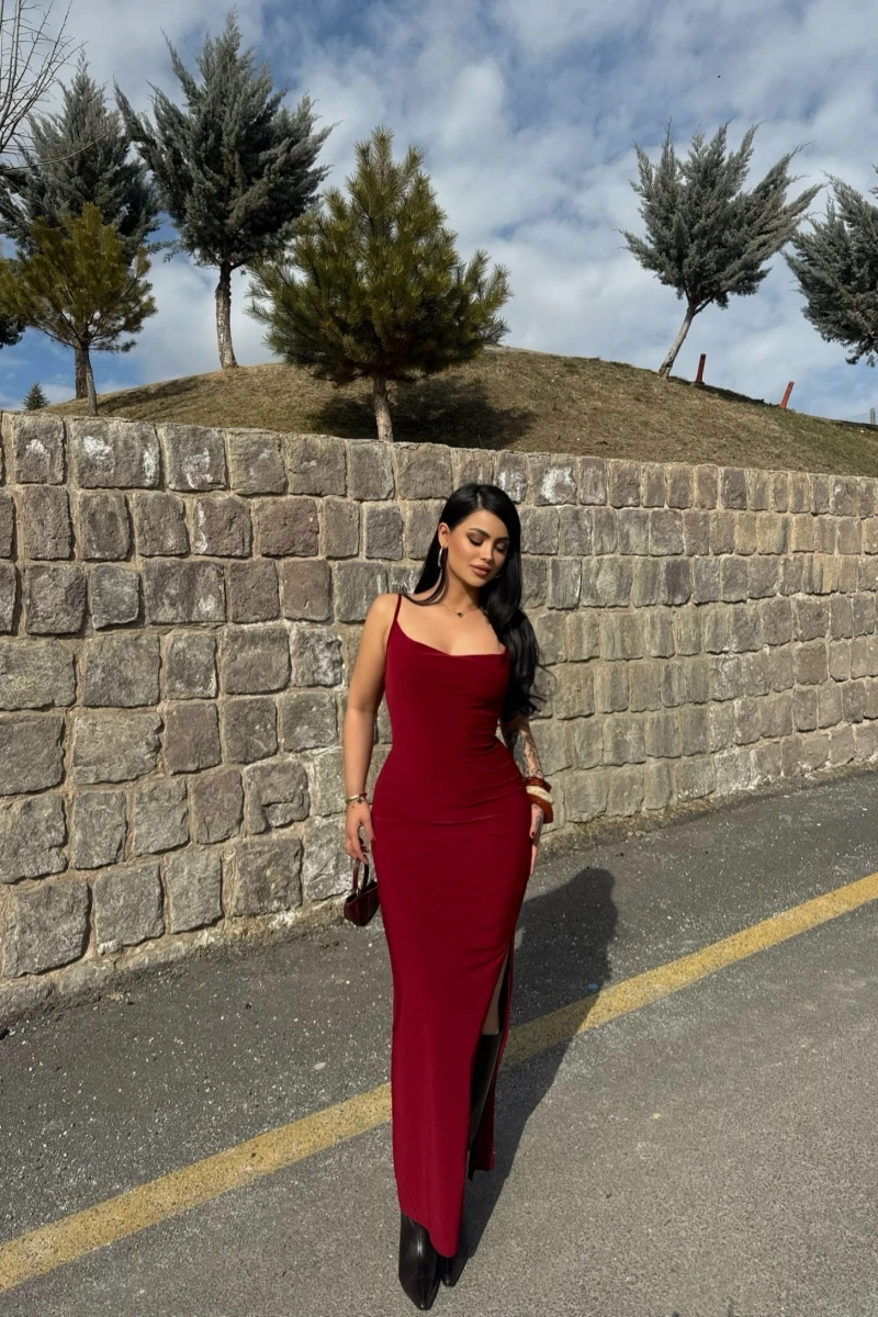 Bordo Yırtmaçlı Degaje Yaka Elbise