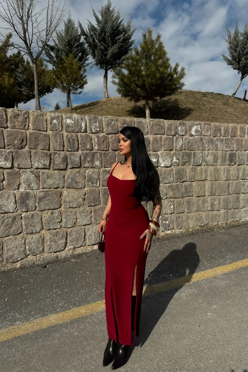 Bordo Yırtmaçlı Degaje Yaka Elbise
