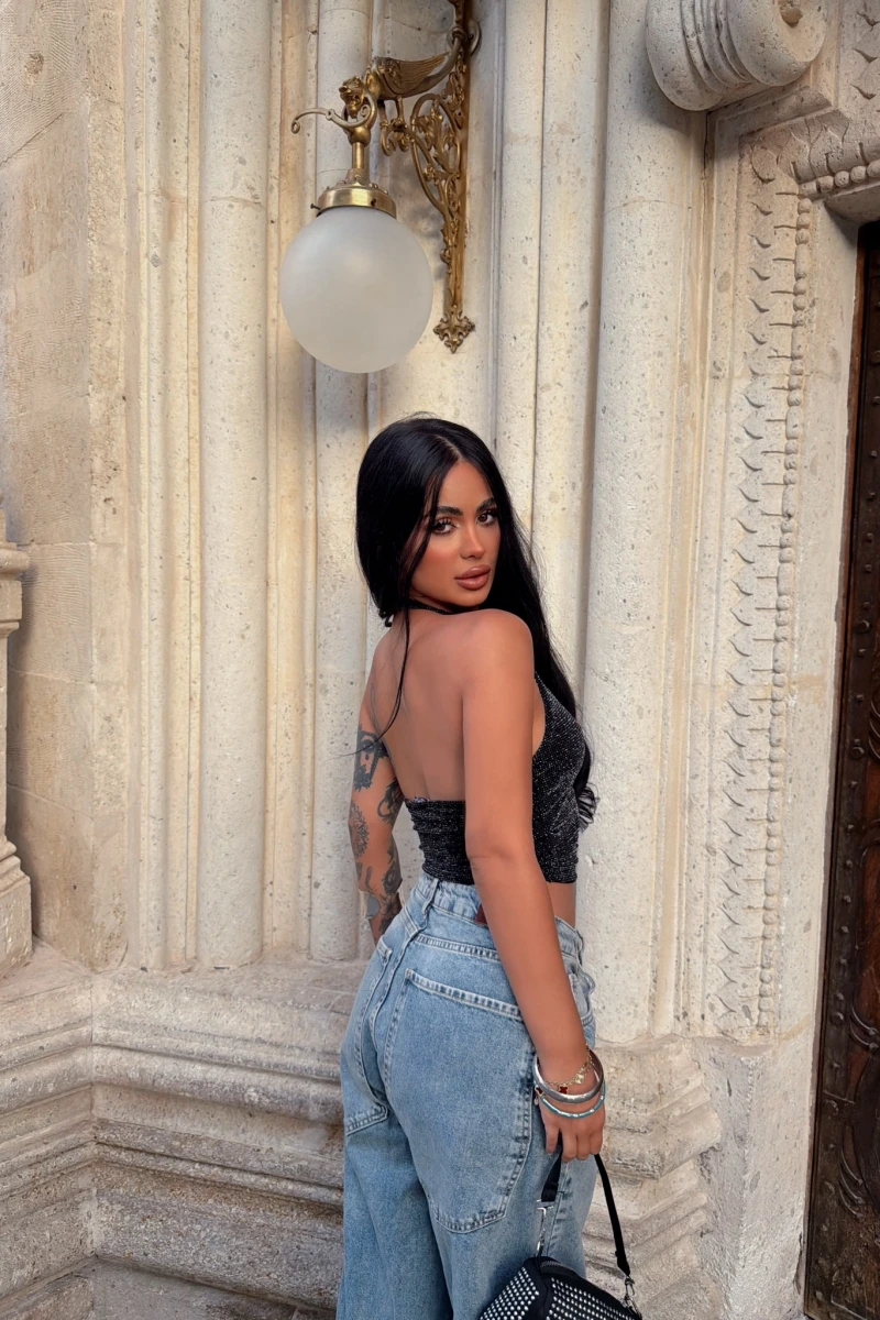 Boyundan Geçmeli Simli Crop