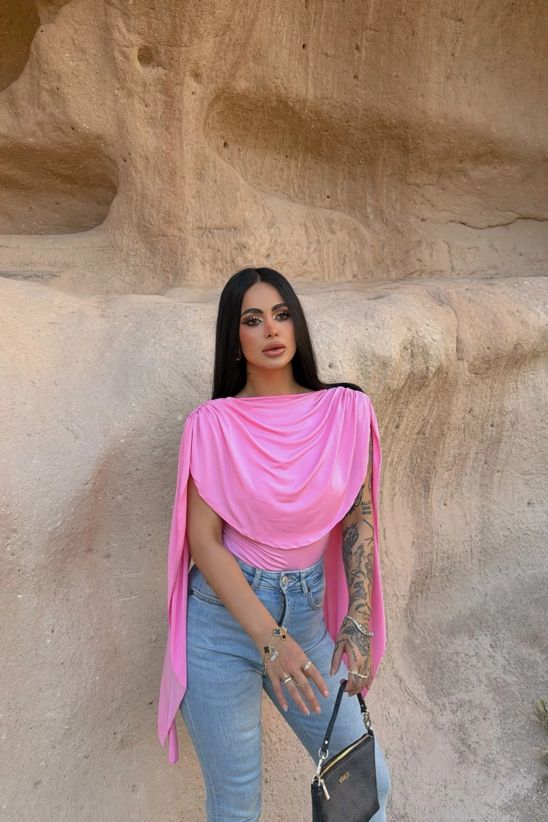 Pembe Drapeli Pelerin Bodysuit