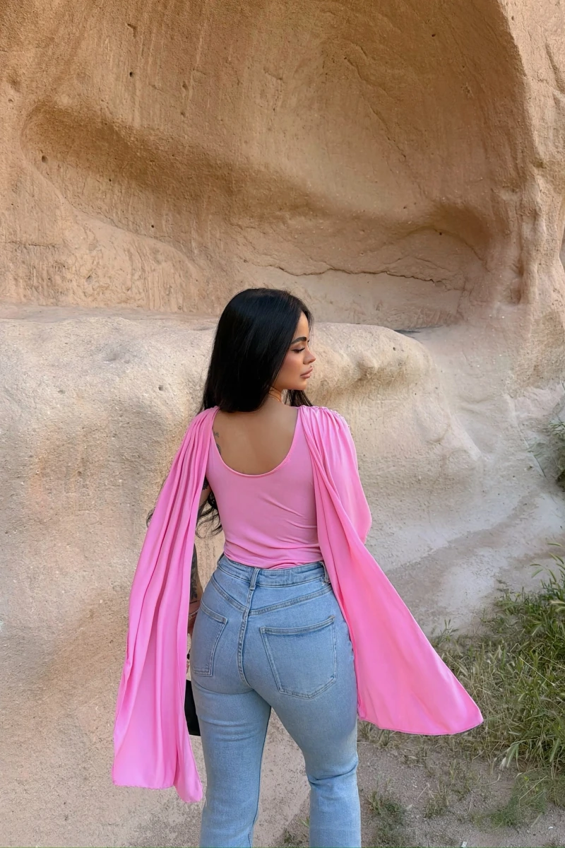 Pembe Drapeli Pelerin Bodysuit
