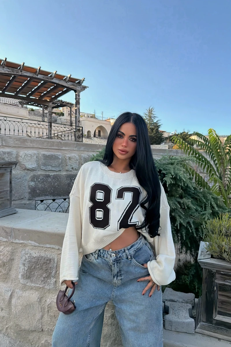 Ekru 82 Kolları Volanlı Triko