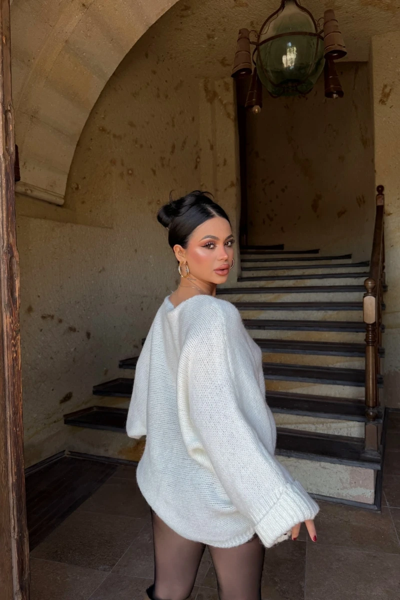 Ekru Batwing Oversize Triko Kazak