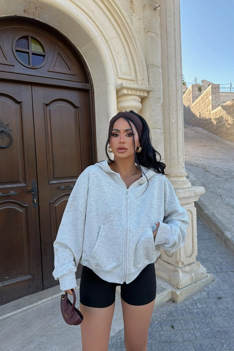 Gri Kapşonlu Kanguru Cep Hoodie
