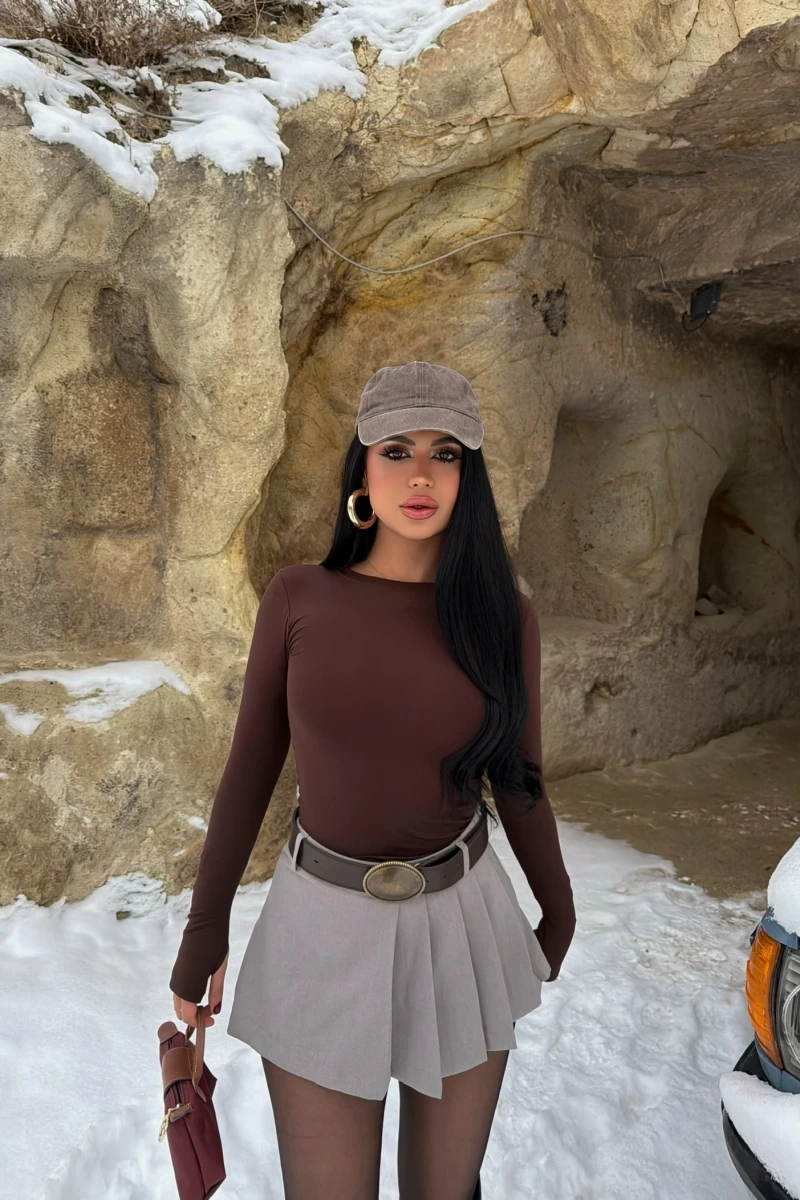 Gri Pileli Viskon Şort Etek