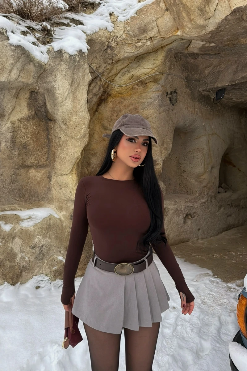 Gri Pileli Viskon Şort Etek