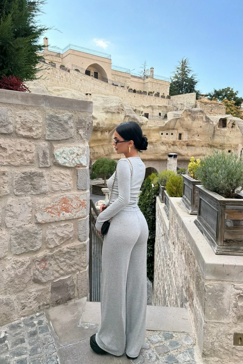 Gri Yaka Düğmeli İkili Takım