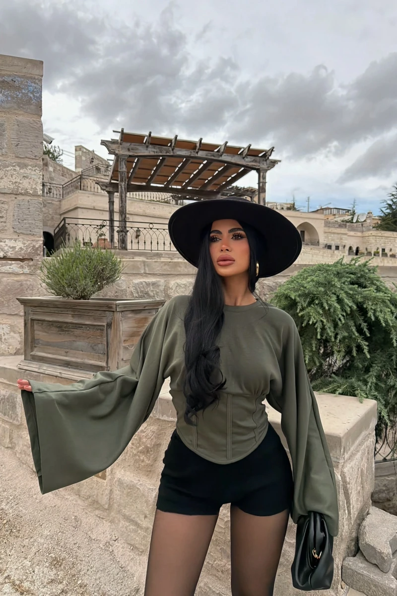 Haki Kolları Volanlı Korse Sweat