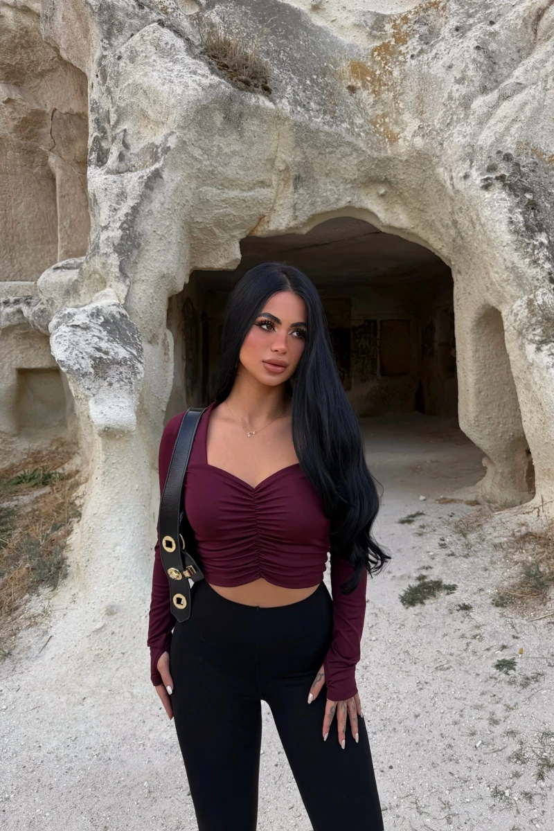 Kahve Aden Büzgülü Crop Bluz