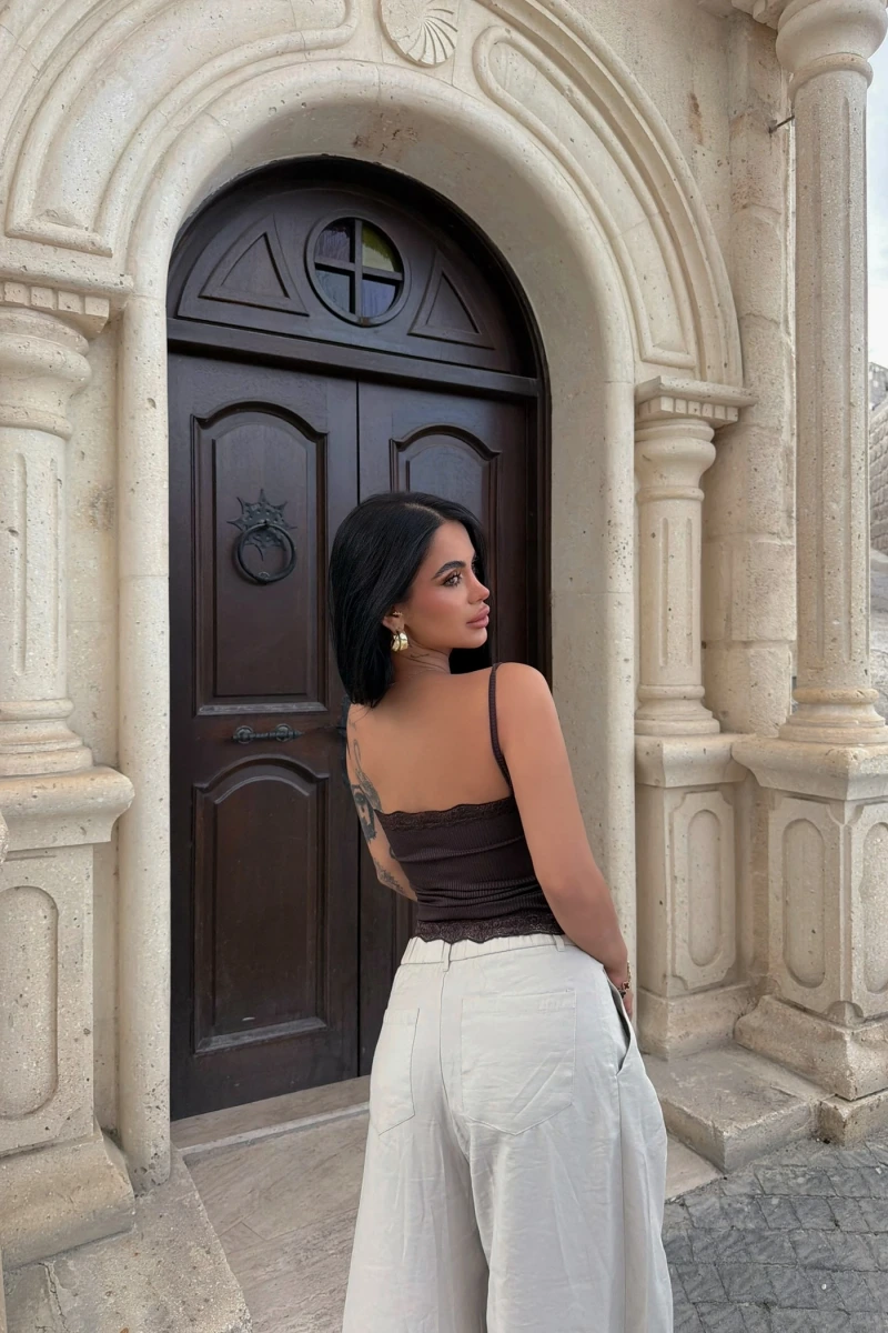 Kahve Dantel Detaylı Fitilli Bluz