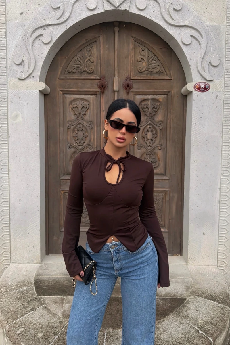 Kahve Yaka Bağcıklı Volanlı Crop