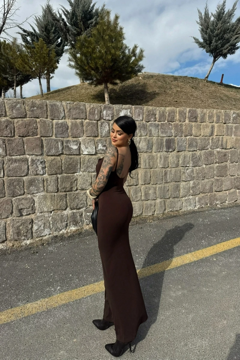 Kahve Yırtmaçlı Degaje Yaka Elbise