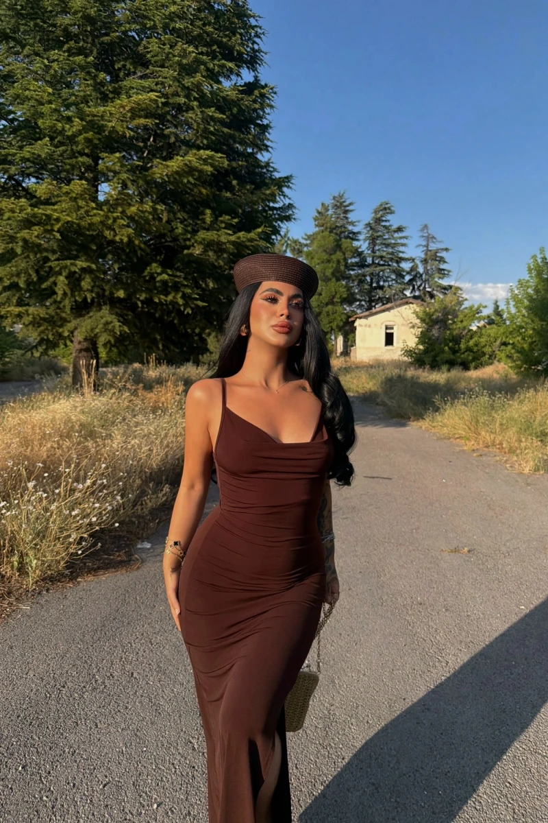 Kahve Yırtmaçlı Degaje Yaka Elbise
