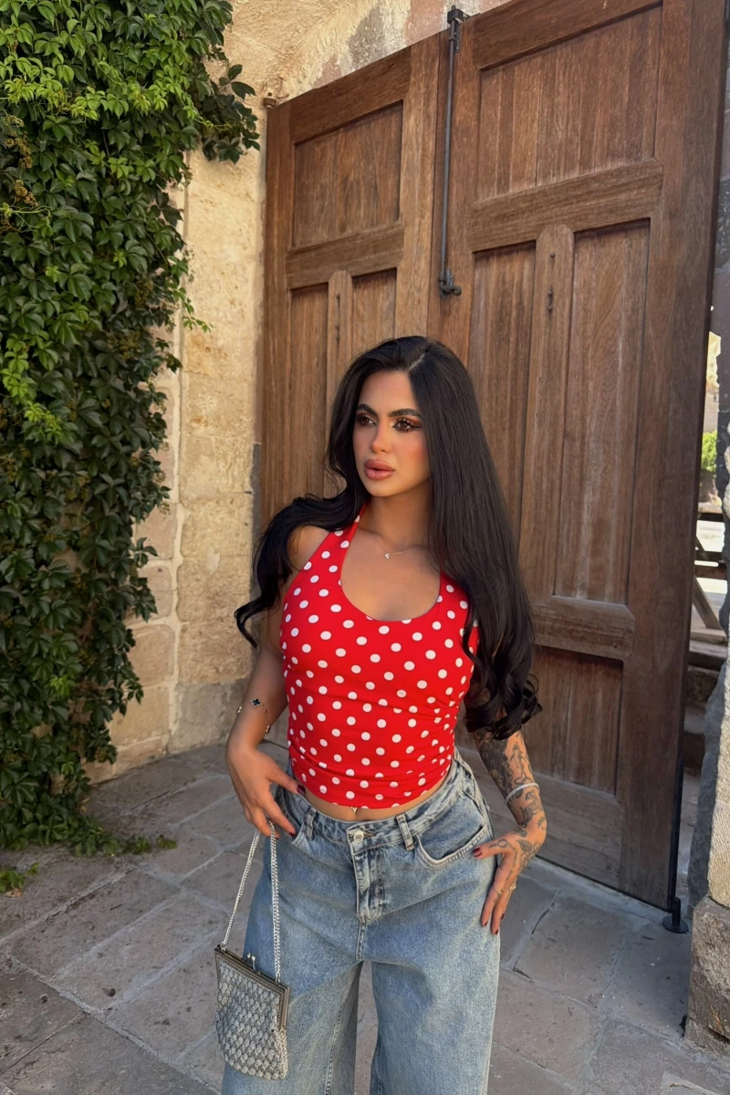 Kırmızı Boyundan Geçmeli Puantiyeli Crop