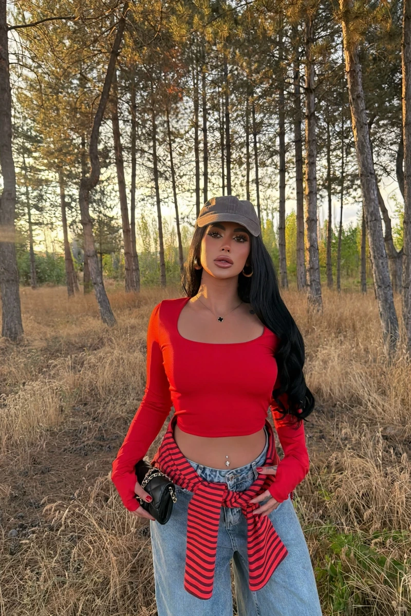 Kırmızı Kare Yaka Çift Kat Crop
