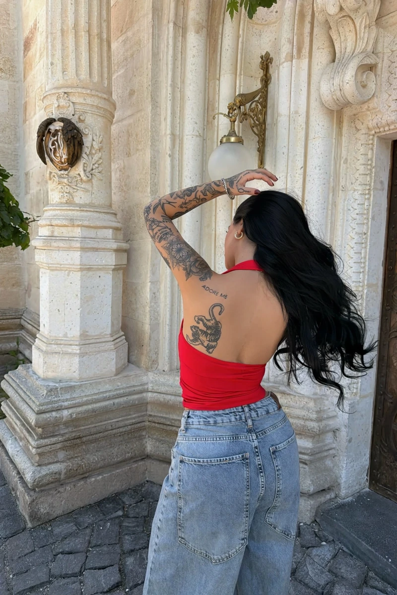 Kırmızı Kare Yaka Droplu Crop