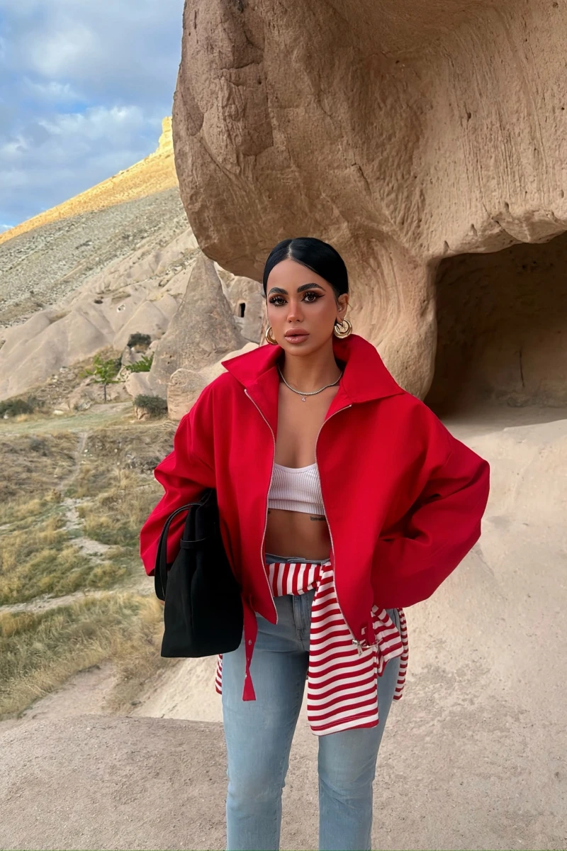 Kırmızı Kemerli Oversize Bomber Ceket
