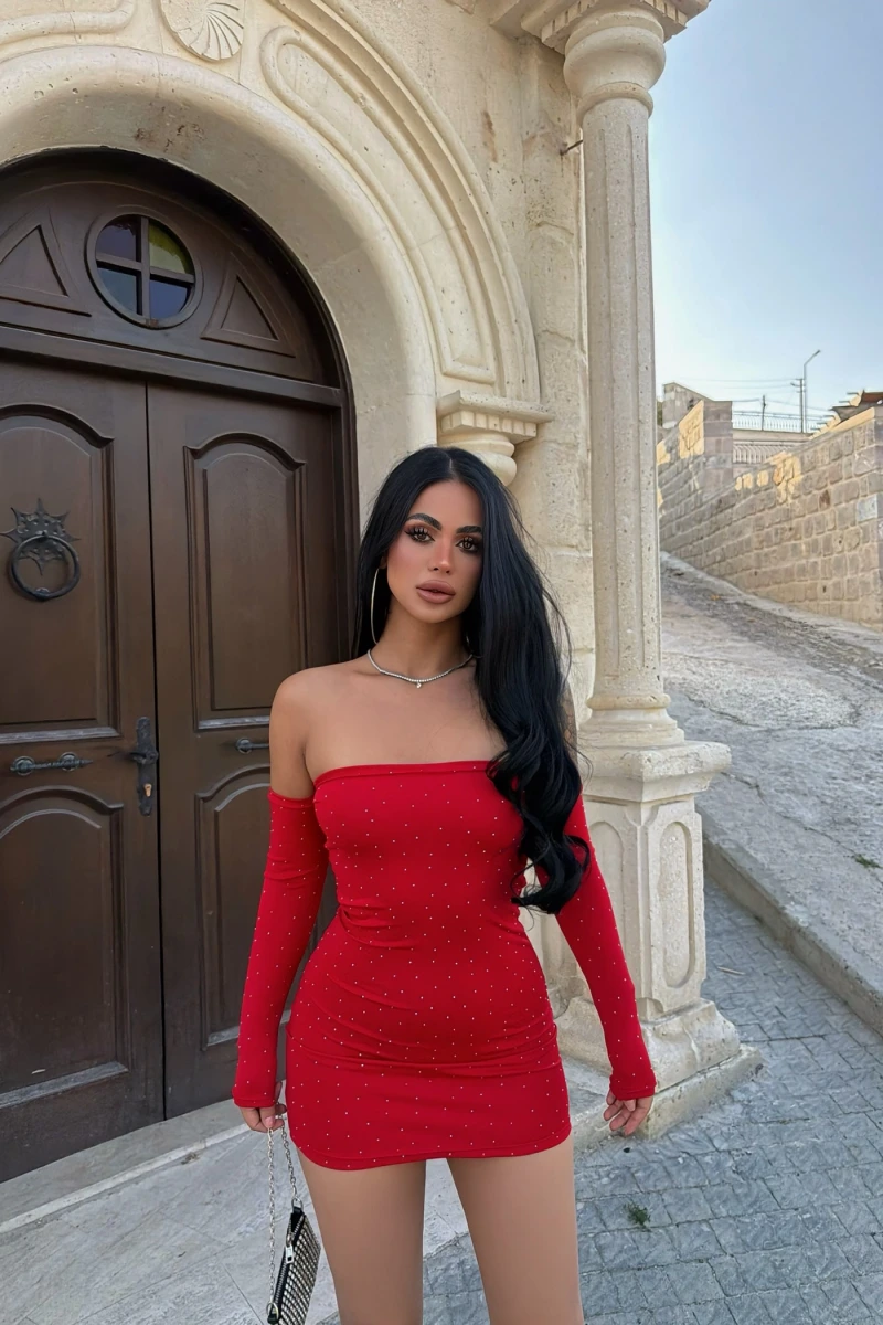 Kırmızı Madonna Taşlı Mini Elbise