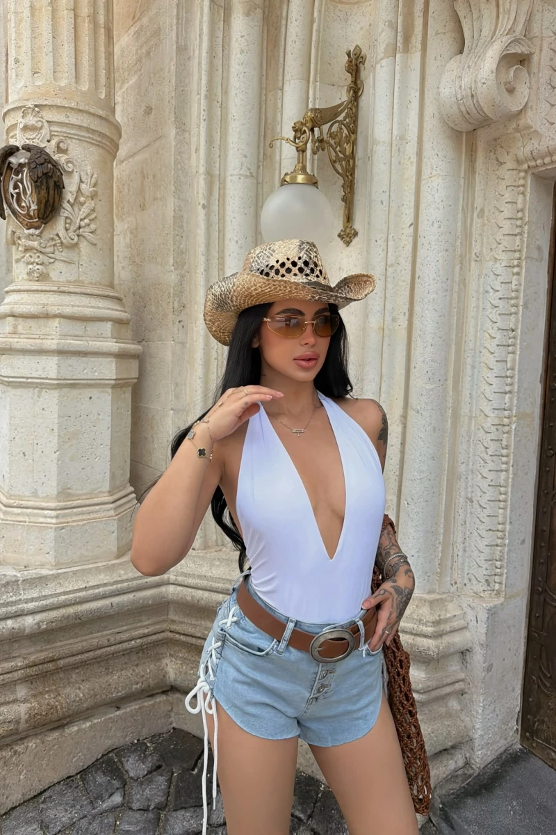 Kuş Gözü Bağcıklı Denim Şort