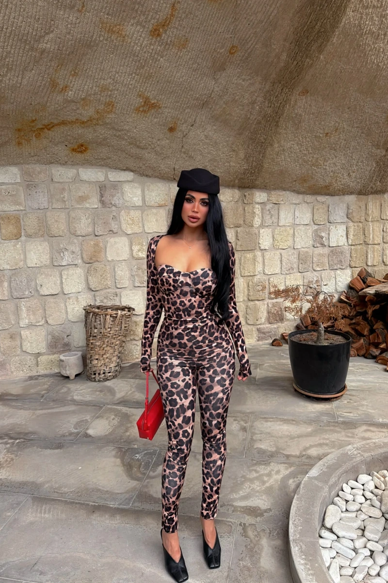 Leopar Damla Yaka Toparlayıcı Tulum