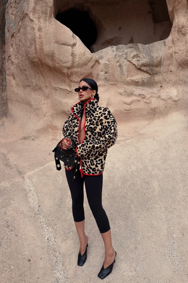 Leopar Tam Fermuarlı Peluş Ceket