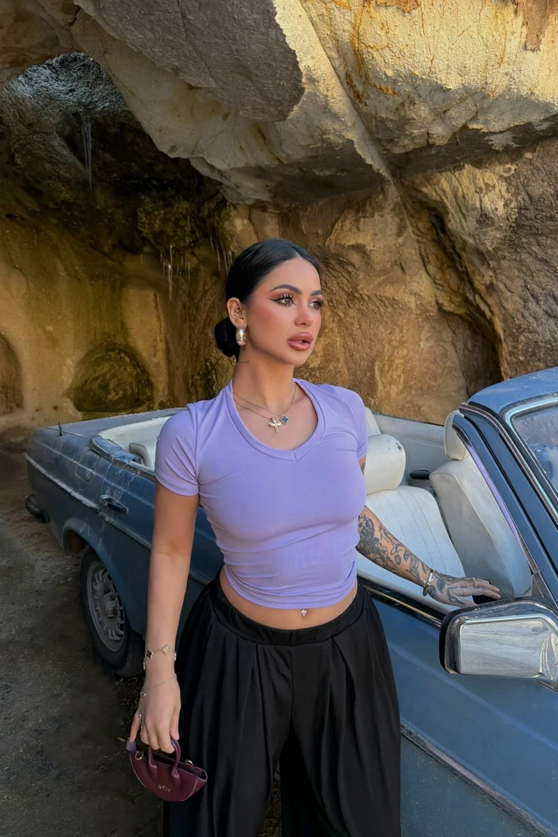 Lila V Yaka Basic Crop