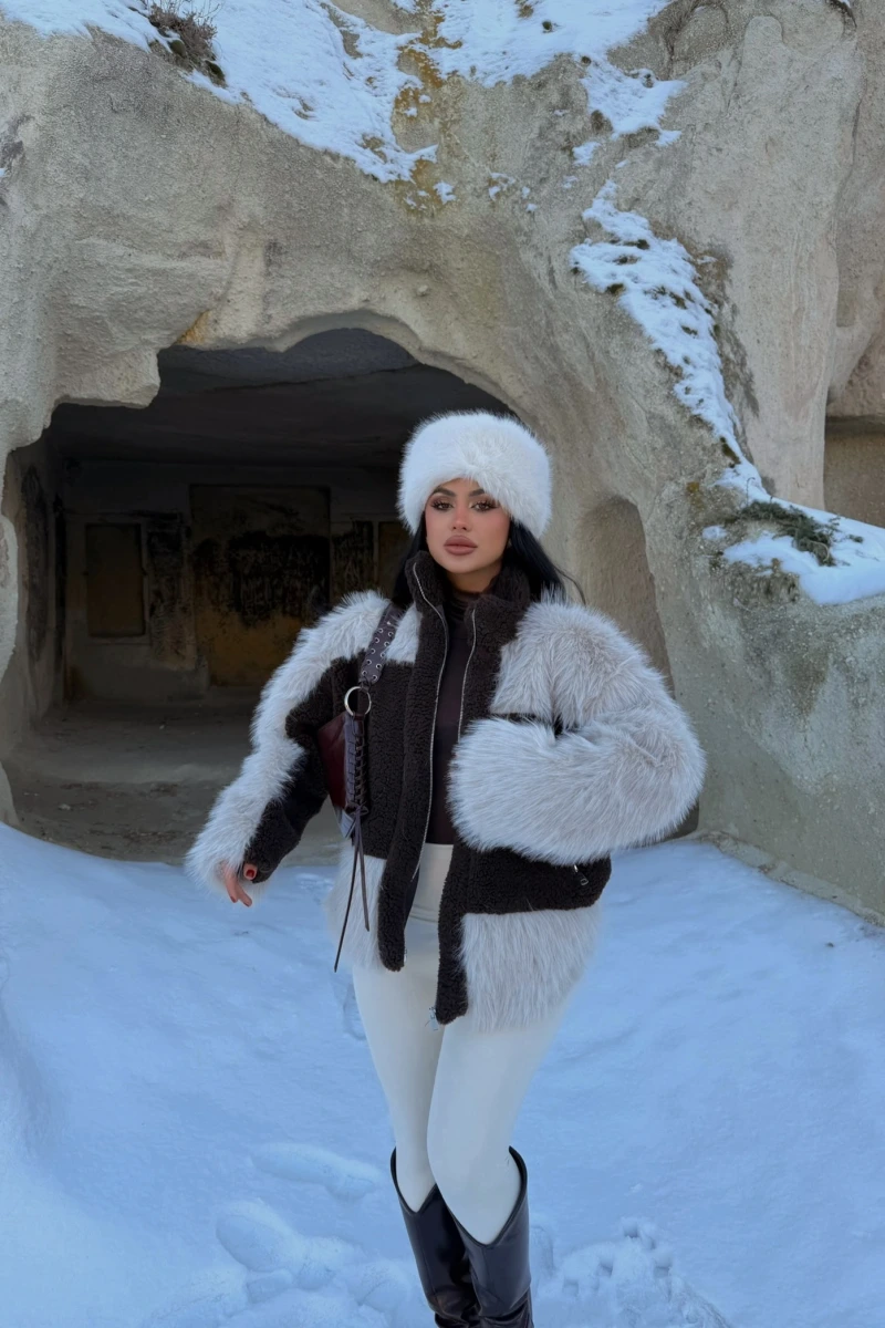 Lolita Garni Detay Mont