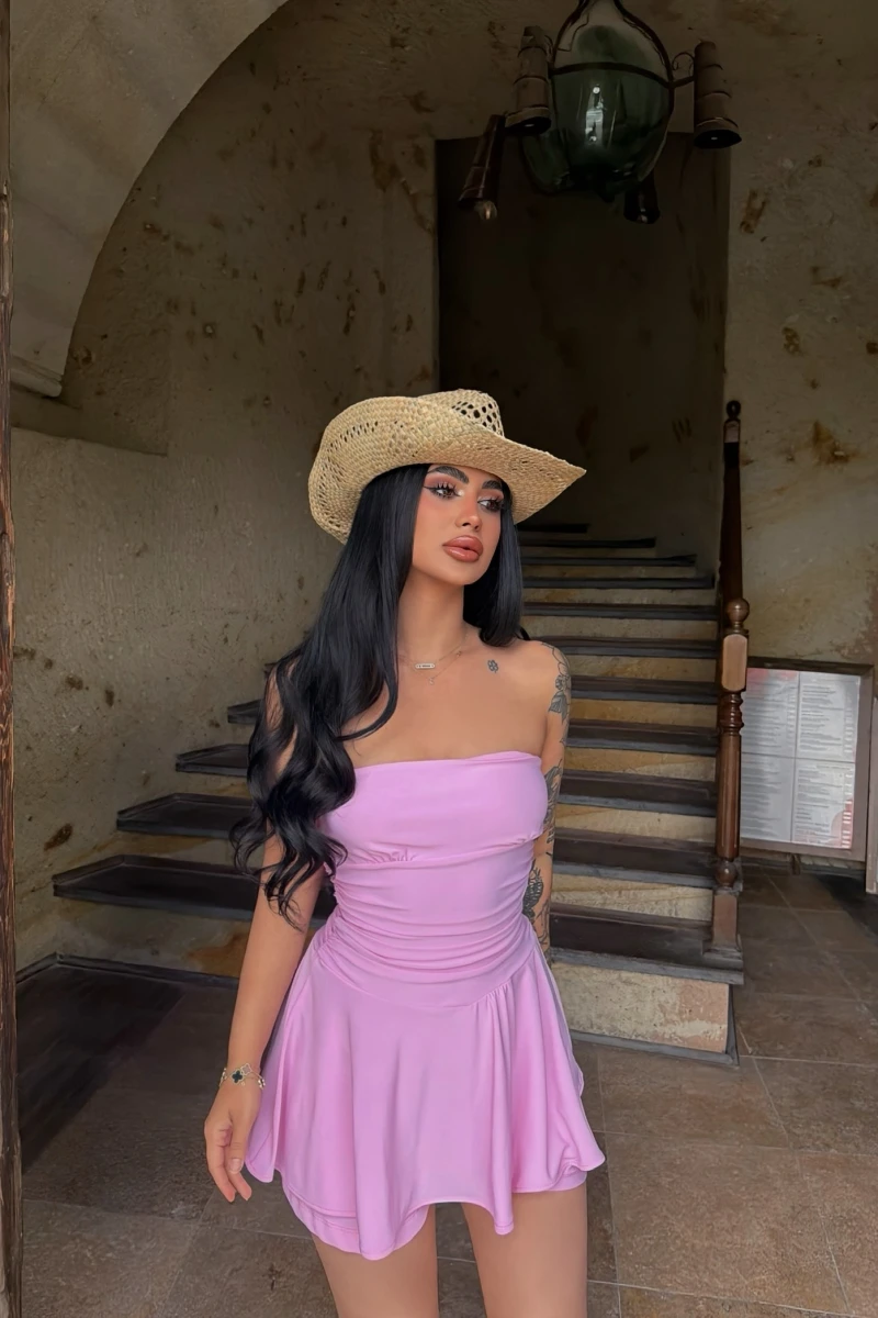 Pembe Eteği Şortlu Straplez Elbise