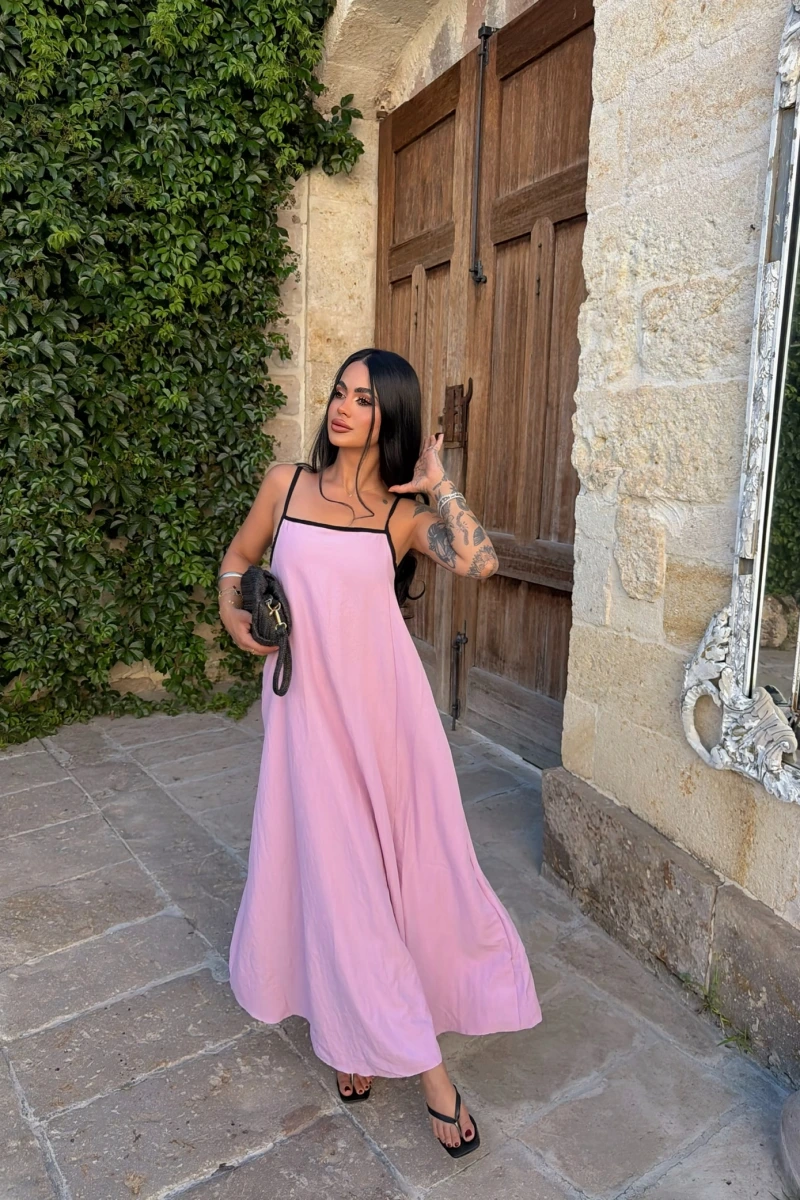 Pembe Kare Yaka Biyeli Elbise