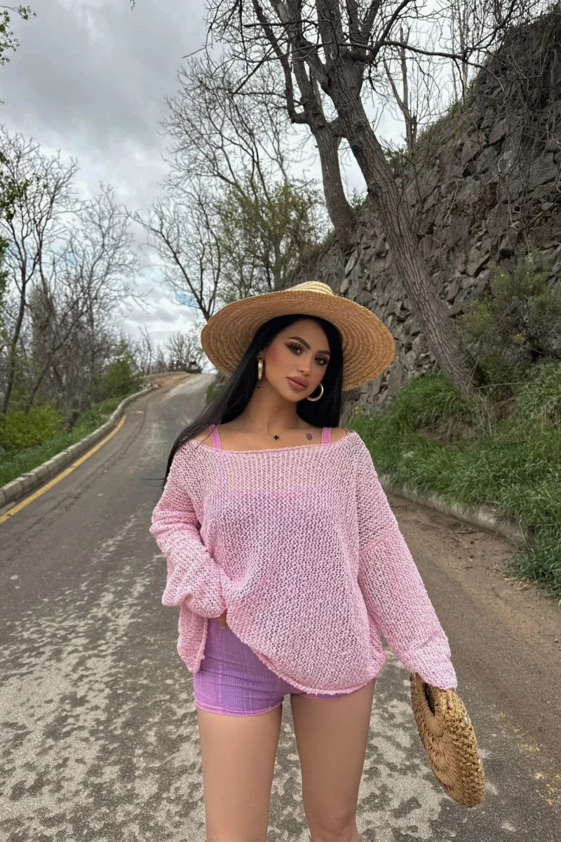 Pembe Kayık Yaka Oversize Triko