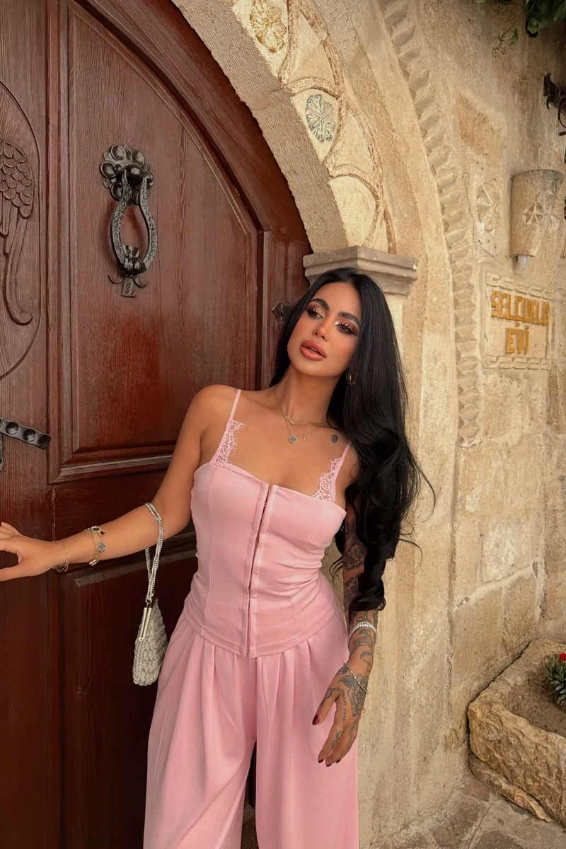 Pembe Lilly Güpürlü Modal Takım