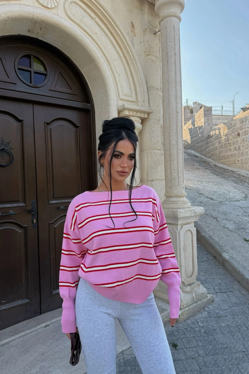 Pembe Sera Kayık Yaka Kazak