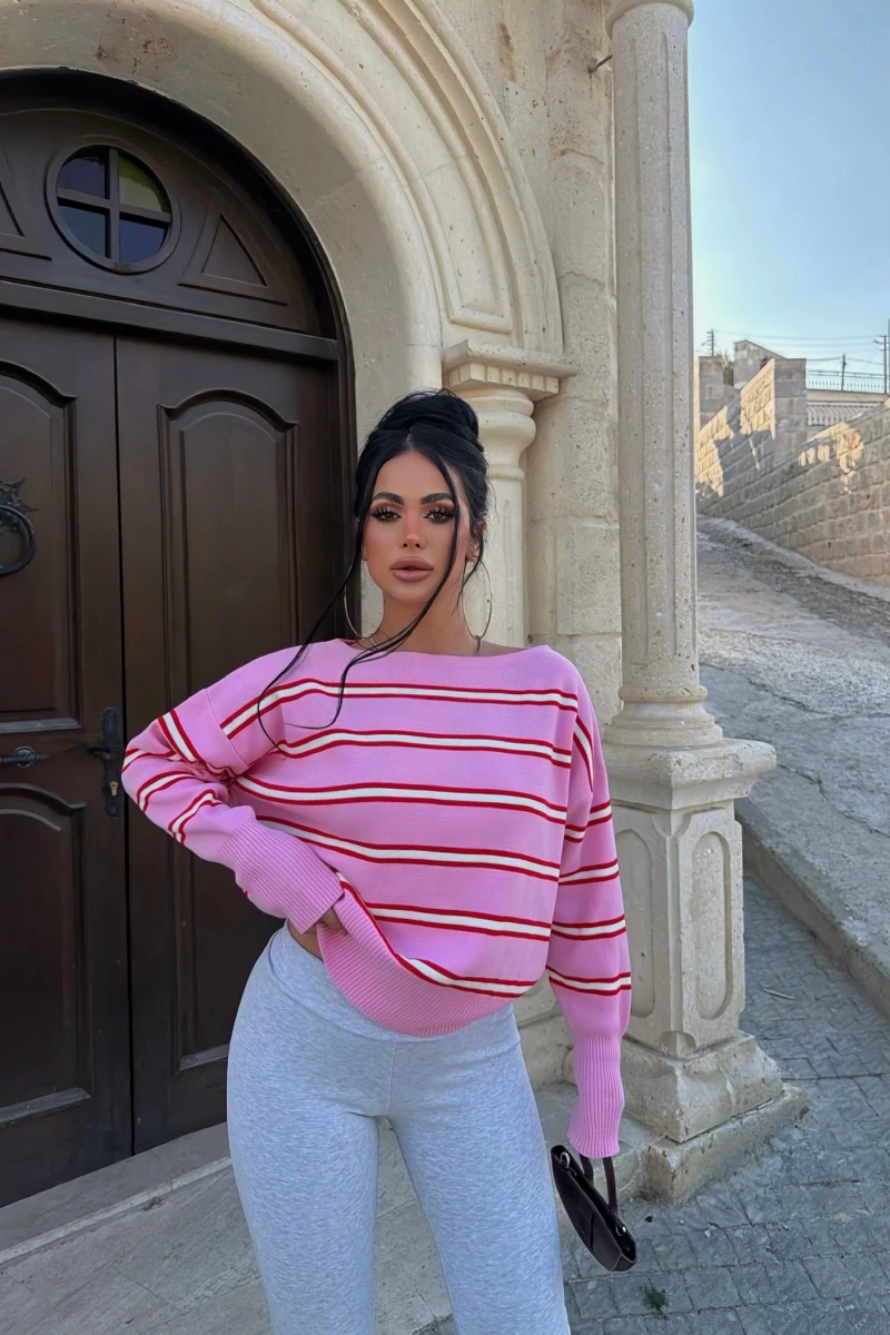 Pembe Sera Kayık Yaka Kazak
