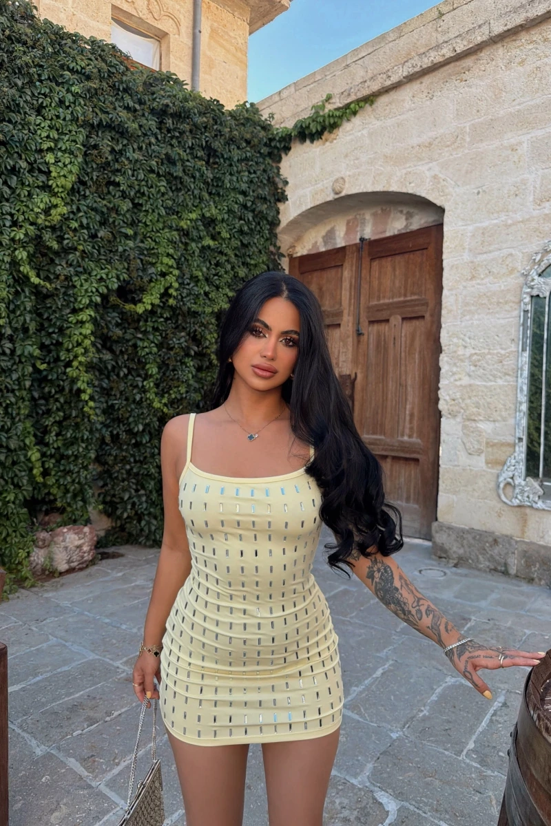 Sarı Baget Taşlı Mini Elbise
