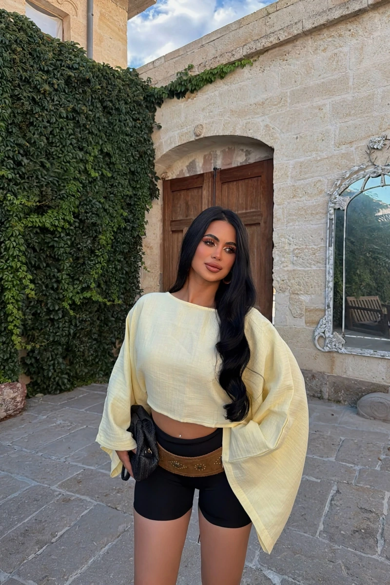 Sarı Balon Kollu Pelerin Bluz