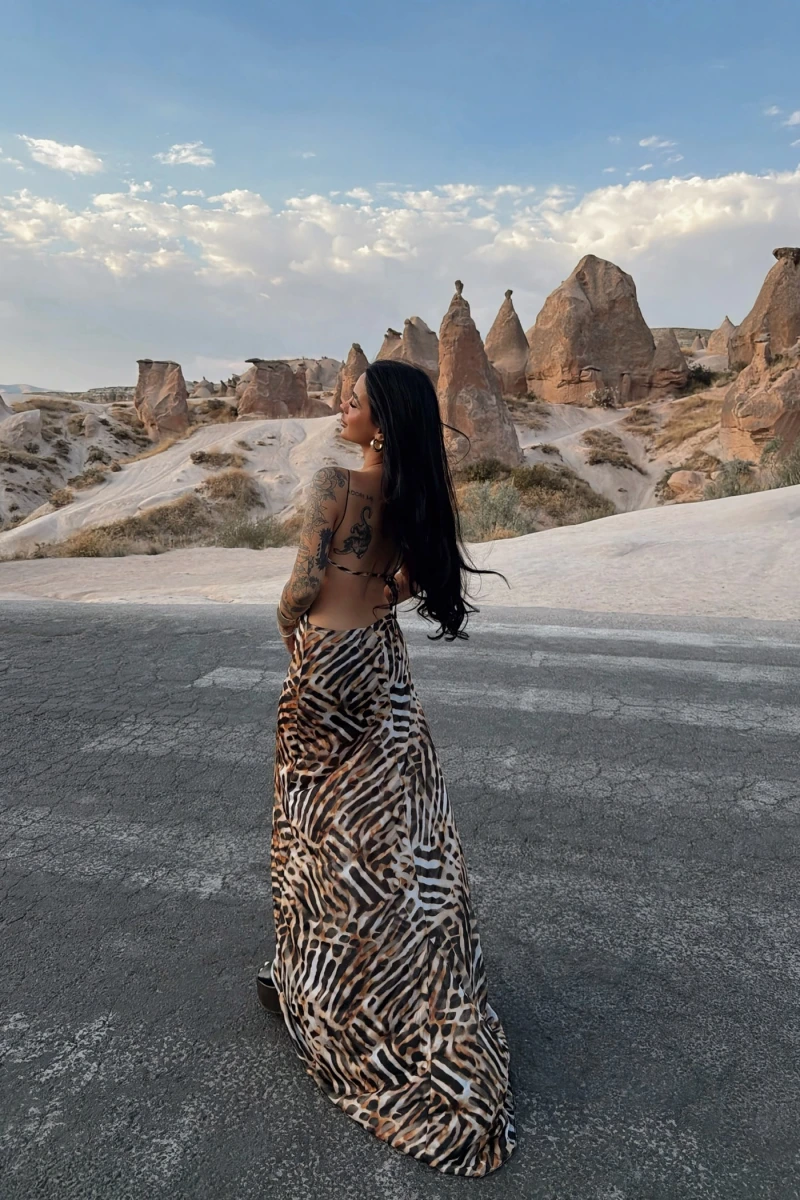 Sırt Dekolte Leopar Maxi Elbise