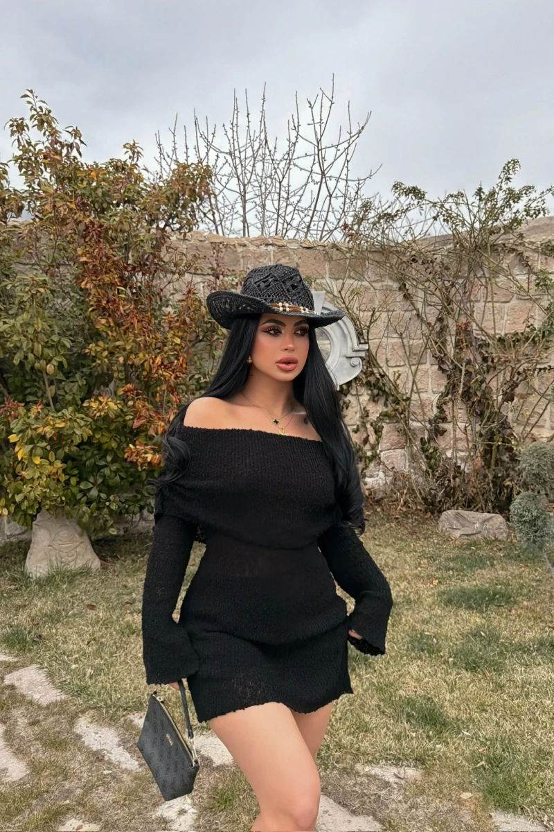 Siyah Buklet Triko Madonna Elbise