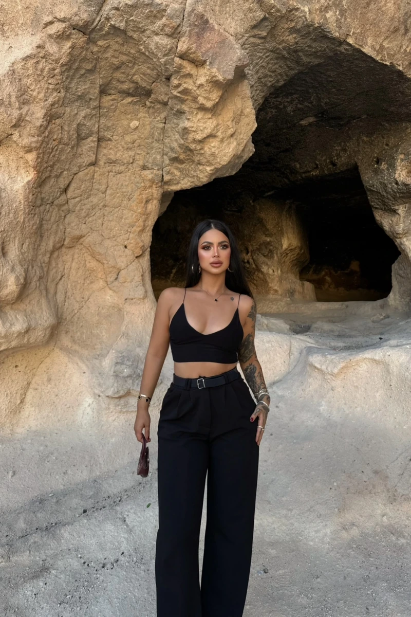 Siyah Çift Pile Kemerli Pantolon