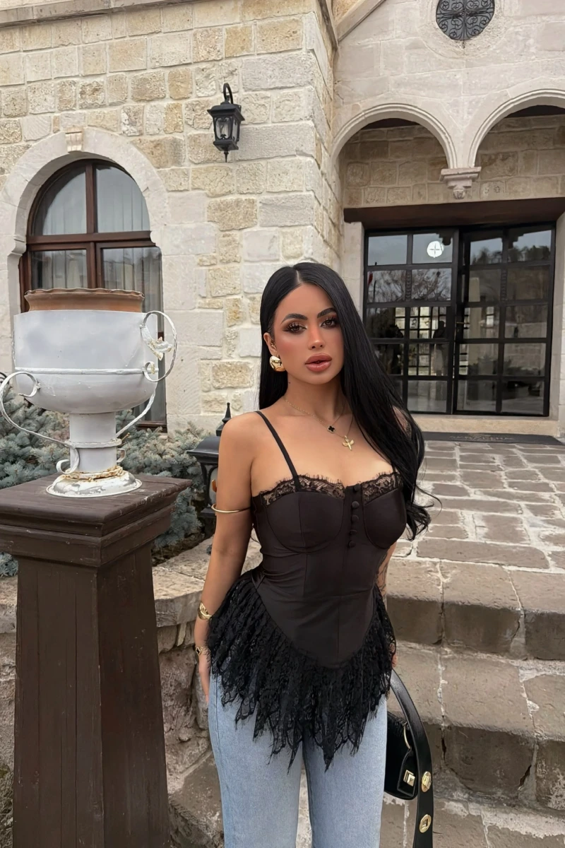 Siyah Dantelli Rec Crop