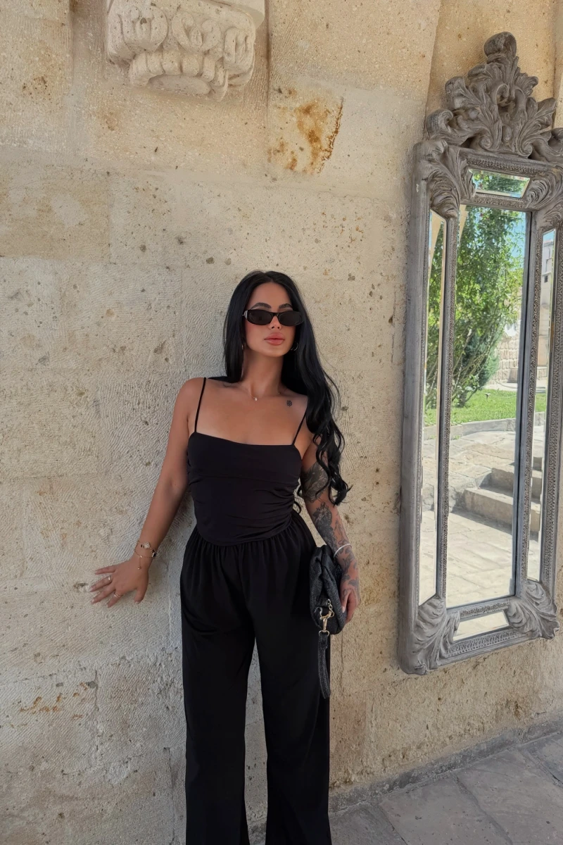 Siyah İp Askılı Drapeli Tulum